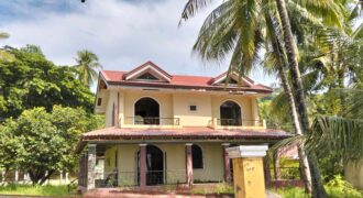 Beach House and Lot for Sale